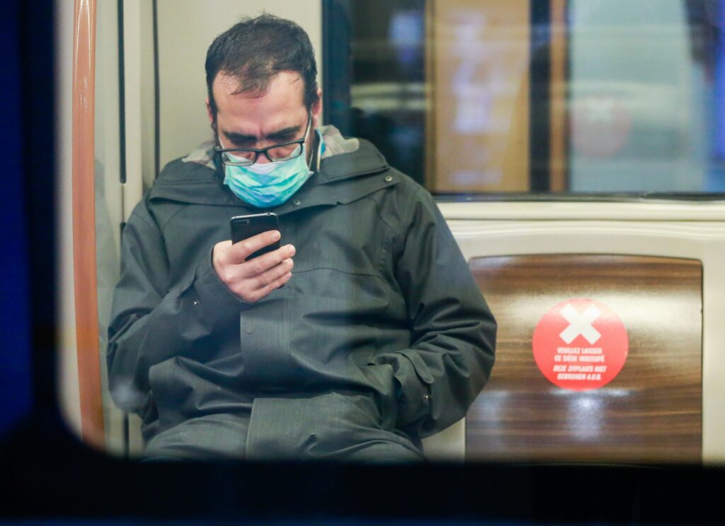 Γερμανία: Πάνω από 6,4 εκατομμύρια άτομα χρησιμοποιούν ήδη την εφαρμογή για τον κορονοϊό