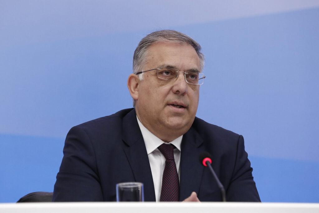 Τ. Θεοδωρικάκος: Ο κ. Τσίπρας να απολογηθεί για το παρακράτος που έστηναν