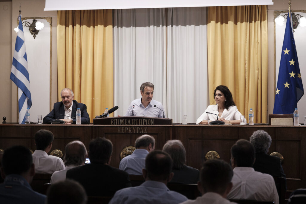 “Πετύχαμε στην αντιμετώπιση της πανδημίας στην πρώτη της φάση. Αυτό οφείλουμε να το διαφυλάξουμε.”