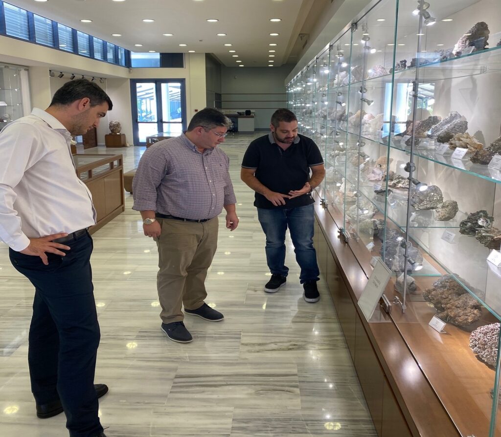 Στενή συνεργασία μεταξύ του Δήμου Αχαρνών και του Ινστιτούτου Γεωλογικών και Μεταλλευτικών Ερευνών