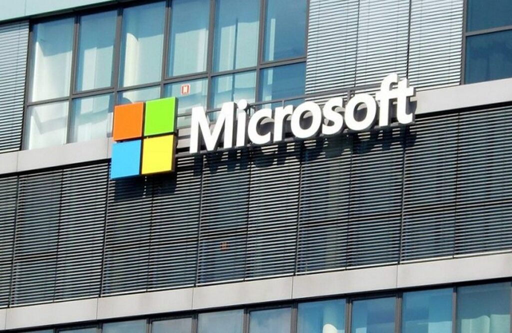 H  Microsoft επέλεξε Λαύριο