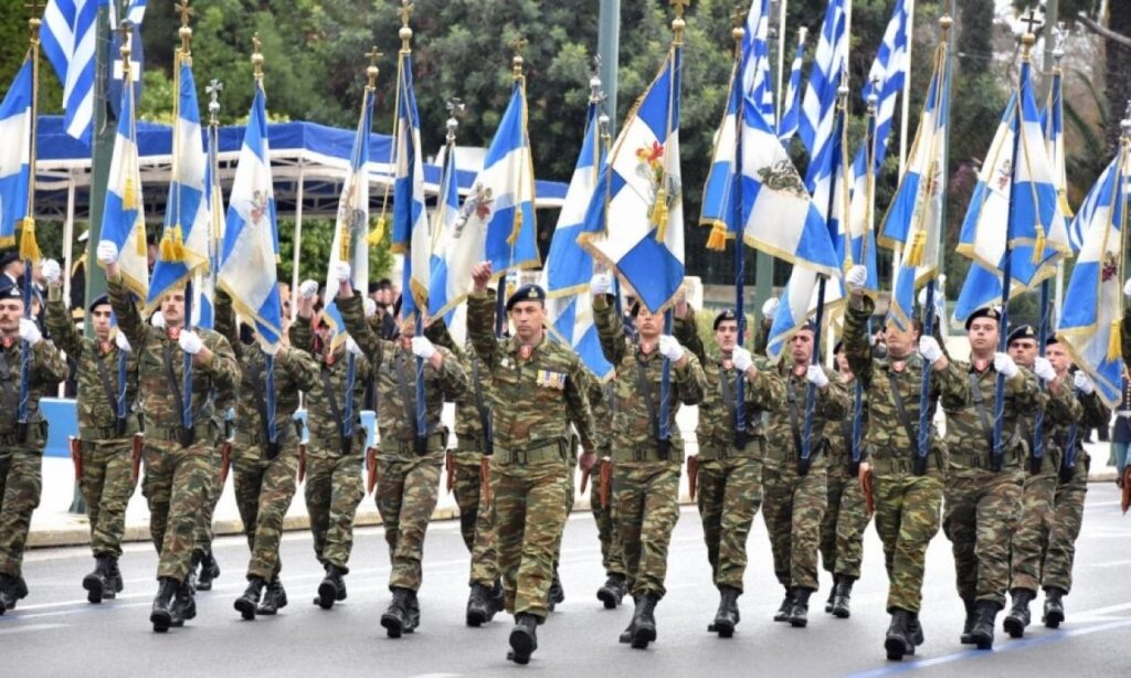Στρατιωτική παρέλαση στην Αθήνα την 25η Μαρτίου για τα 200 χρόνια από την Επανάσταση του 1821