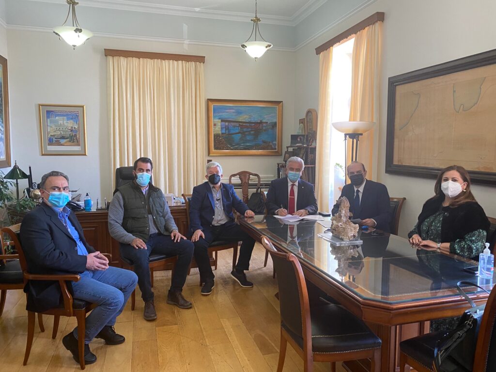 Δήμος Λαυρεωτικής: Εγκατάσταση νέων υπερσύγχρονων, πράσινης τεχνολογίας φωτιστικών σωμάτων  τύπου Led