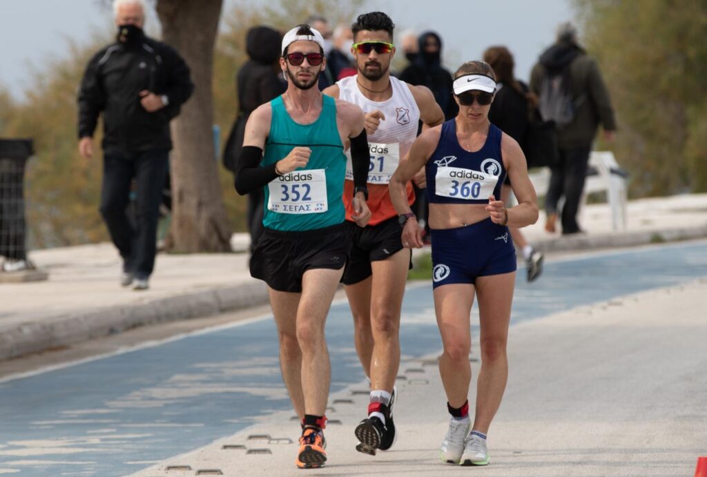 Μεγάλη επιτυχία σημείωσαν οι αγώνες βάδην 35 χιλιομέτρων στη Βαρέα