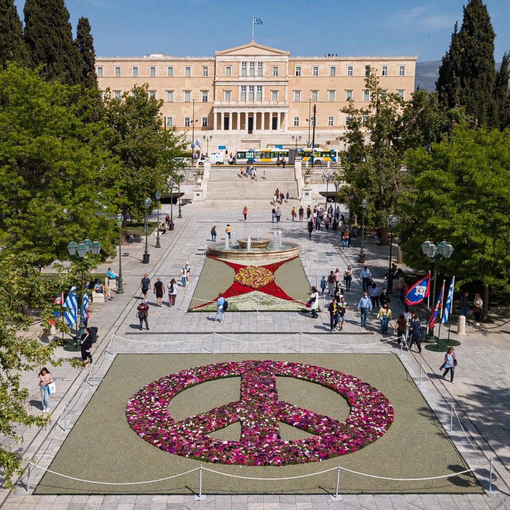 Μήνυμα ειρήνης στέλνει ο Δήμος Αθηναίων τη φετινή Πρωτομαγιά από την Πλατεία Συντάγματος