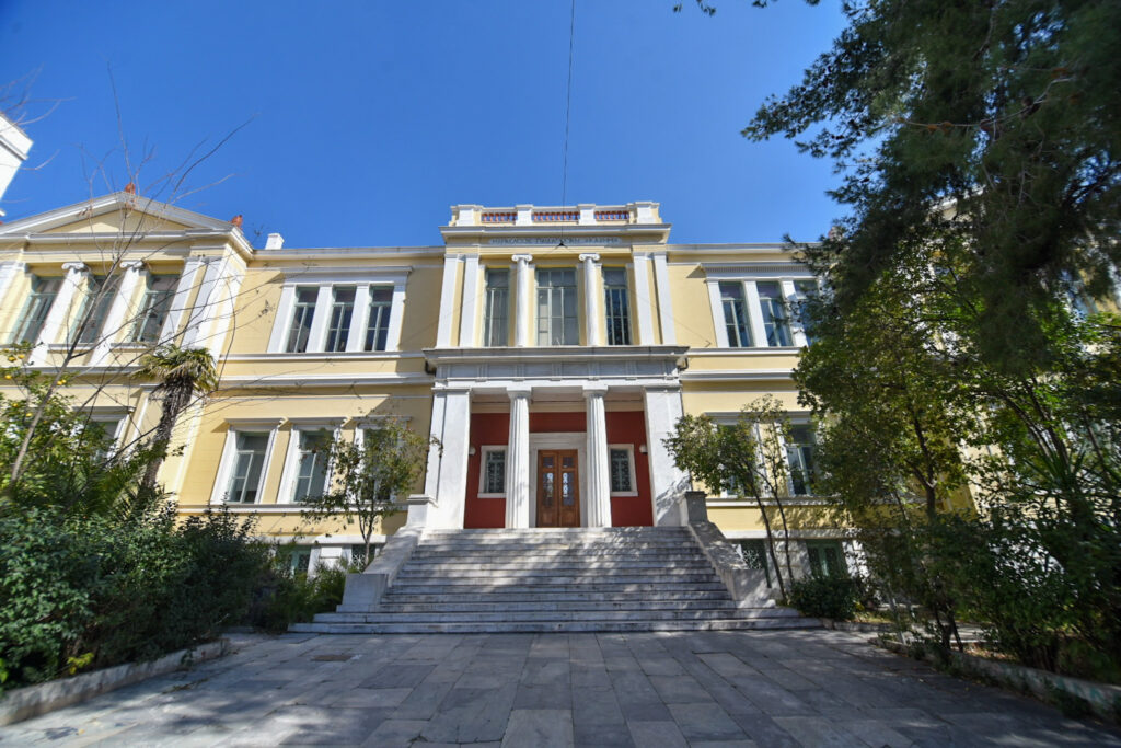 Δήμος Αθηναίων: Συμφωνία – σταθμός ανάμεσα στον Δήμο και το ΕΚΠΑ για τα σχολεία του Μαρασλείου