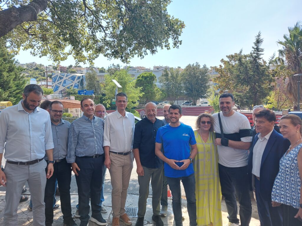 Έξι πυροσβεστικά οχήματα για τον Σ.Π.Α.Π. που διπλασίασε τον «στόλο» του