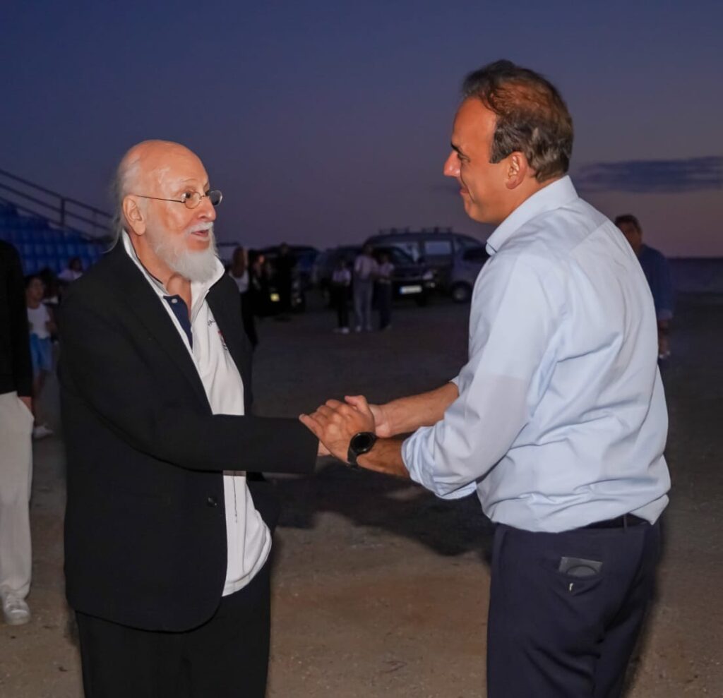 Δήμος Γλυφάδας: Εξαιρετικό αφιέρωμα στον Διονύση Σαββόπουλο από 4 σχολεία