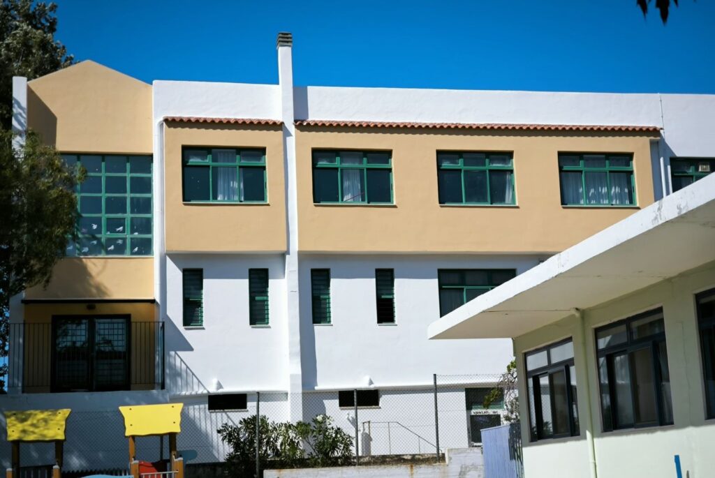 Δήμος Διονύσου: Ολοκλήρωση σημαντικών έργων σε 9+4 σχολικές μονάδες
