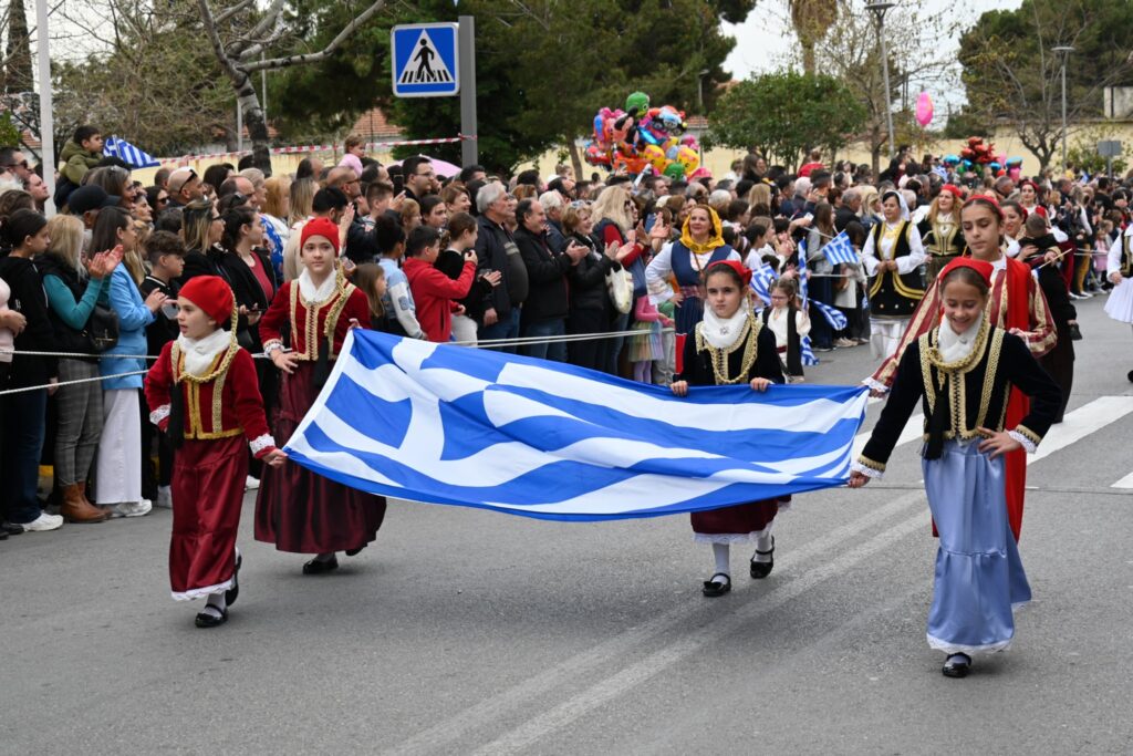 Δήμος Αχαρνών: Με λαμπρότητα και υπερηφάνεια τιμήθηκε η επέτειος της 25ης Μαρτίου