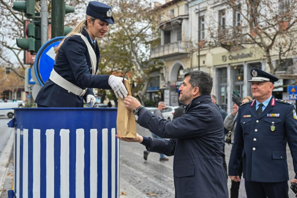 Βασίλης Ξυπολυτάς: Τα δώρα του τροχονόμου της Κηφισιάς
