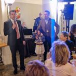 Δήμος Κηφισιάς: Κέφι, συντροφικότητα και εντυπωσιακή προσέλευση στην αποκριάτικη γιορτή των ΚΑΠΗ