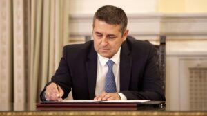 Σοβαρή αλλά ελεγχόμενη η κατάσταση της υγείας του Γ. Μυλωνάκη