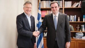 Κ. Πιερρακάκης: «H Ελλάδα περνάει σε μια εποχή ανάπτυξης». Γ.Ντάισελμπλουμ: «Με κάνει περήφανο ότι ο Έλληνας υπ.Οικονομικών προεδρεύει του Eurogroup»