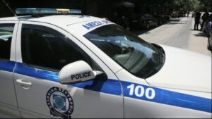 Με βαρύ ποινικό παρελθόν φέρεται ο 42χρονος Αλβανός που σήκωσε όπλο σε αστυνομικούς στο Μικρολίμανο