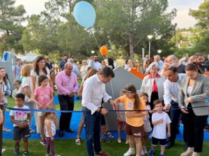 Δήμος Κηφισιάς: Εγκαινιάστηκε σε εορταστική ατμόσφαιρα ο νέος «παράδεισος» παιχνιδιού και χαράς του Δήμου στο Κεφαλάρι