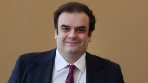 Κυρ. Πιερρακάκης: «Για το ιδιωτικό χρέος υλοποιούμε ρυθμίσεις, οι οποίες επιβραβεύουν τους συνεπείς»