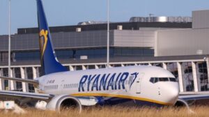 Αναστάτωση σε πτήση της Ryanair από Θεσσαλονίκη – Τραυματίστηκε επιβάτης