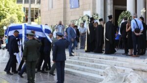 Το τελευταίο αντίο στον Γιάννη Βαρβιτσιώτη – Κυρ. Μητσοτάκης: Μας αφήνεις βαριά κληρονομιά