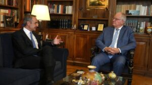 Συνάντηση Κυρ. Μητσοτάκη – Κ. Τασούλα: Διπλή παρέμβαση για το πετρέλαιο θέρμανσης