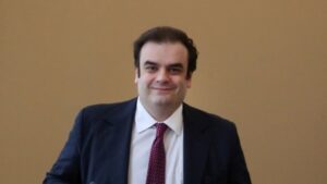 Κυρ. Πιερρακάκης: «Στη διεθνή καταιγίδα στις τιμές ενέργειας απαντάμε με διπλή ασπίδα προστασίας στο πετρέλαιο θέρμανσης»