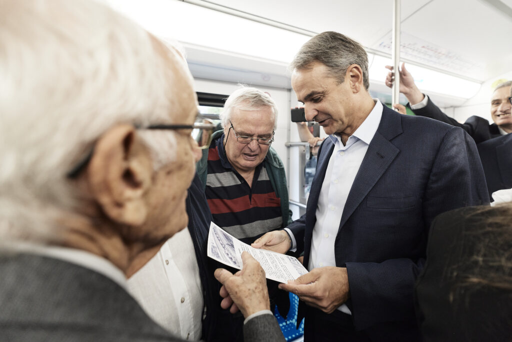 Κυριάκος Μητσοτάκης: Δεκατέσσερις ανακατασκευασμένοι συρμοί στον Ηλεκτρικό