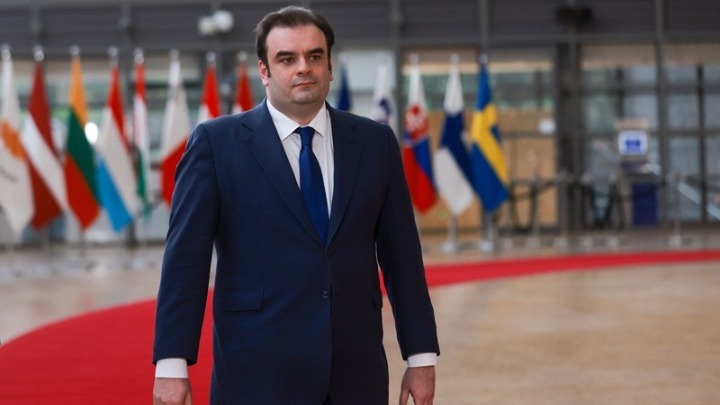 Συζήτηση Πιερρακάκη – Γκεοργκίεβα στη Σύνοδο του ΔΝΤ στην Μπανγκόκ για το μέλλον της παγκόσμιας οικονομίας